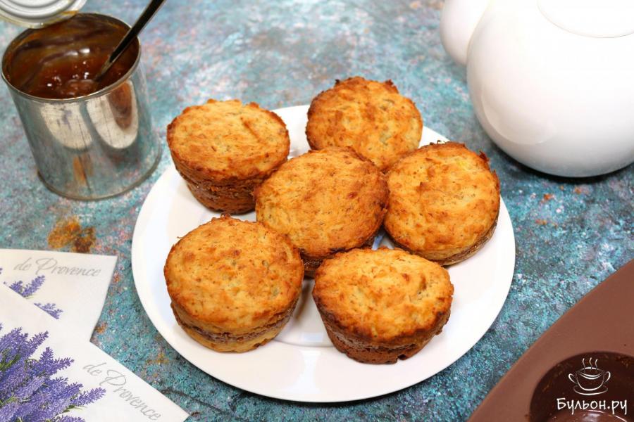 Кексы с бананом и вареной сгущенкой