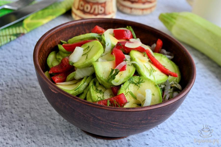 Малосольные кабачки в пакете