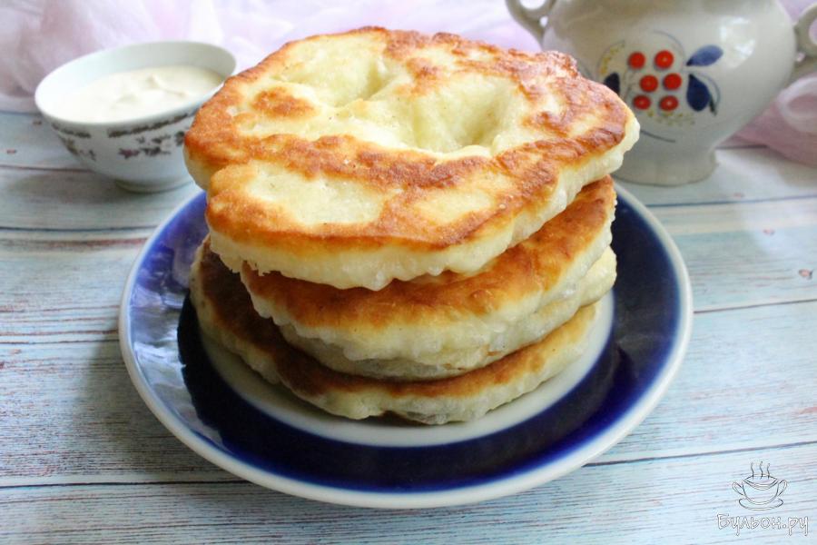 Пышные лепешки на сыворотке
