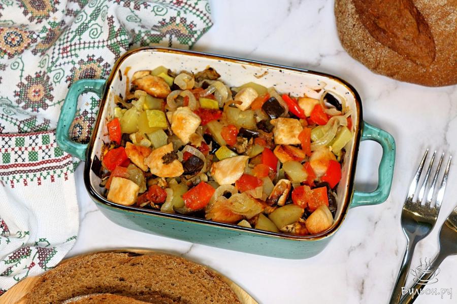 Овощное рагу с курицей и картофелем