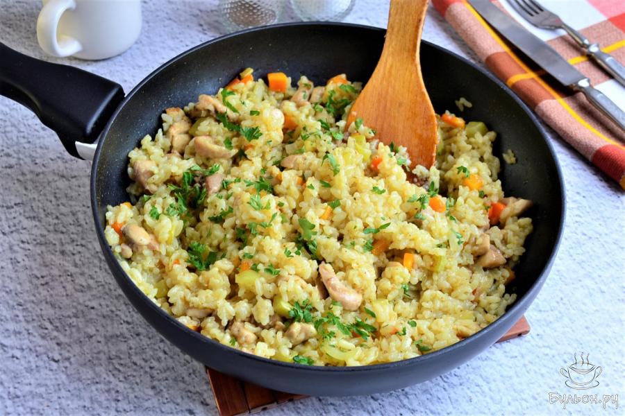 Ризотто с курицей и овощами