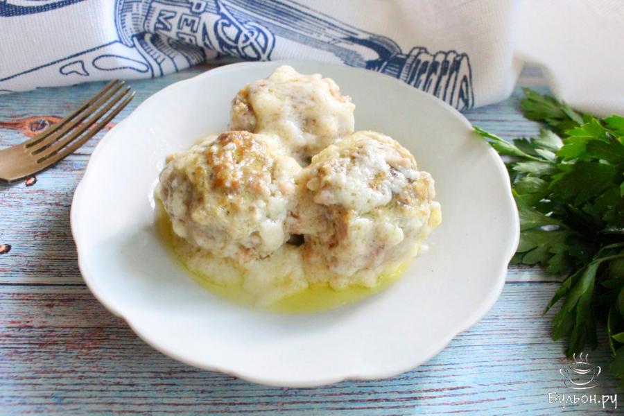 Мясные тефтели в молочном соусе