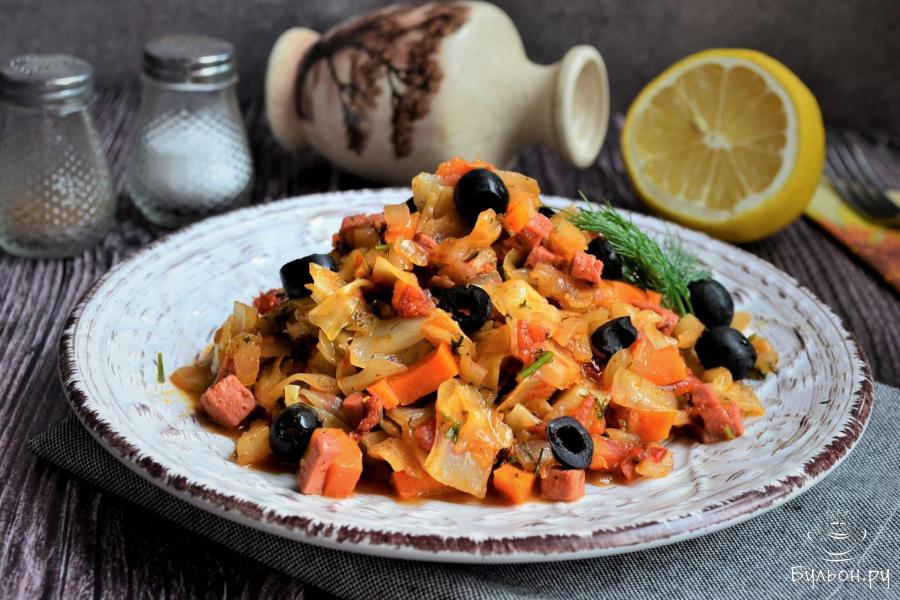 Солянка из капусты на сковороде