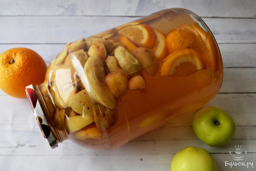 Компот из яблок с апельсином и корицей на зиму
