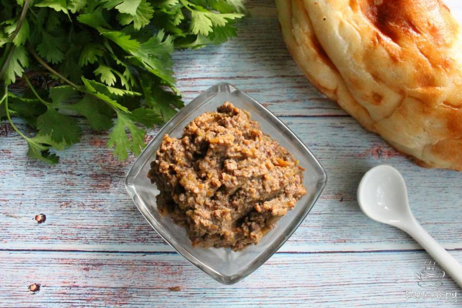Паштет из куриной печени с грецкими орехами
