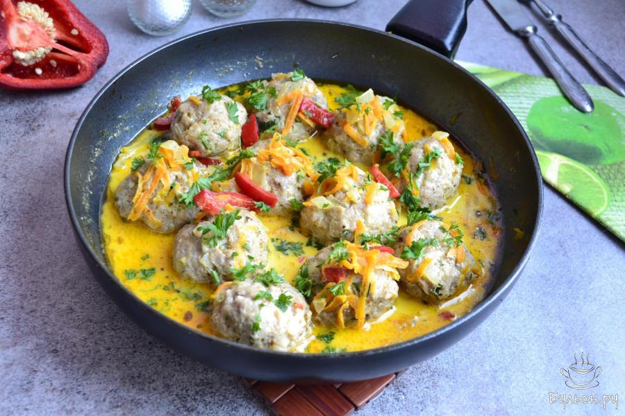 Фрикадельки со сметаной