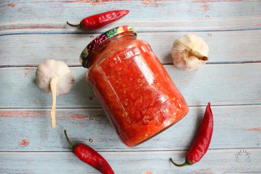Хреновина из помидор с хреном и острым перцем на зиму