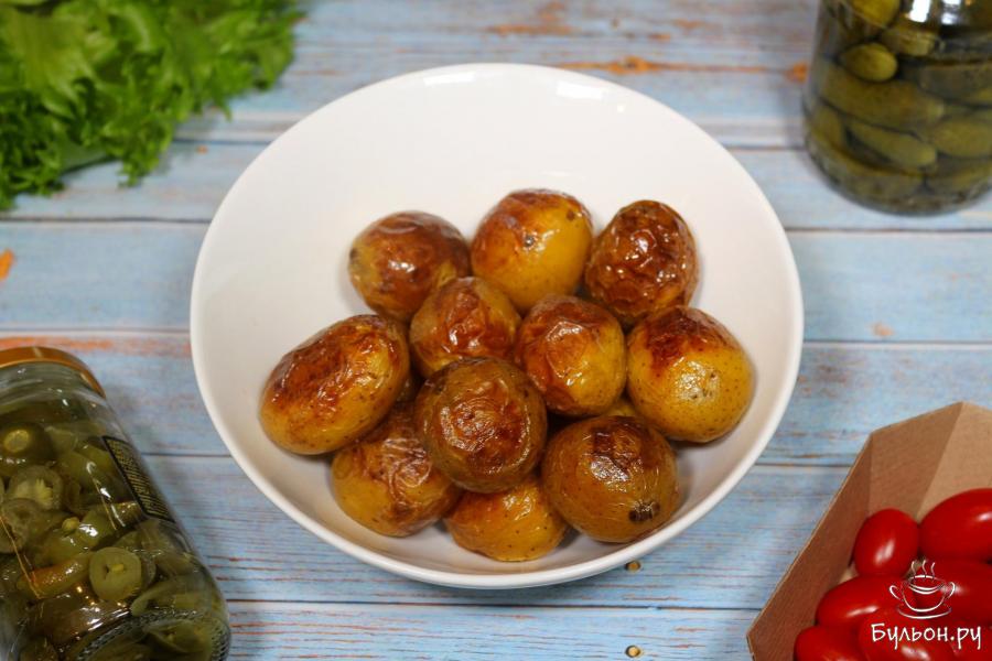 Запеченный в рукаве беби-картофель