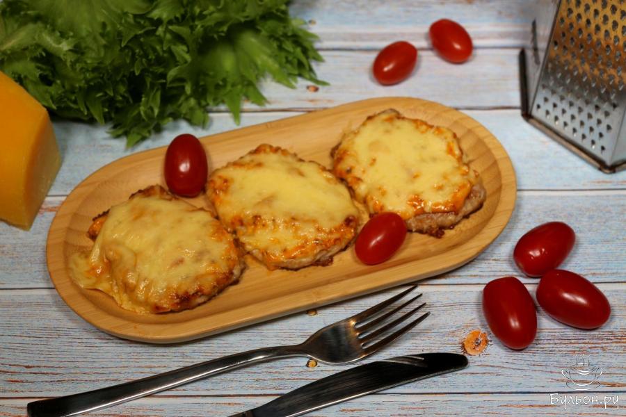 Свинина под аджикой с сыром