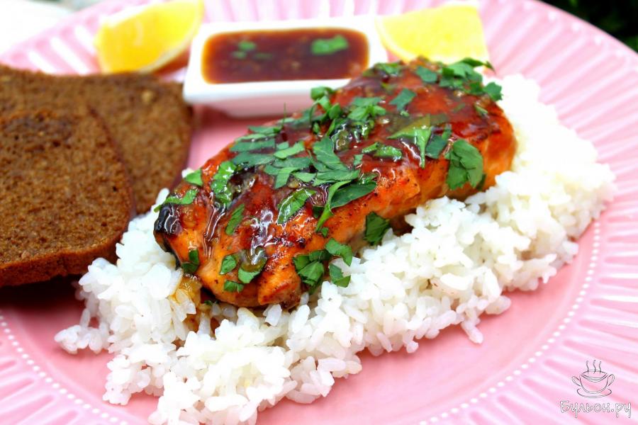 Лосось в медово-чесночном соусе