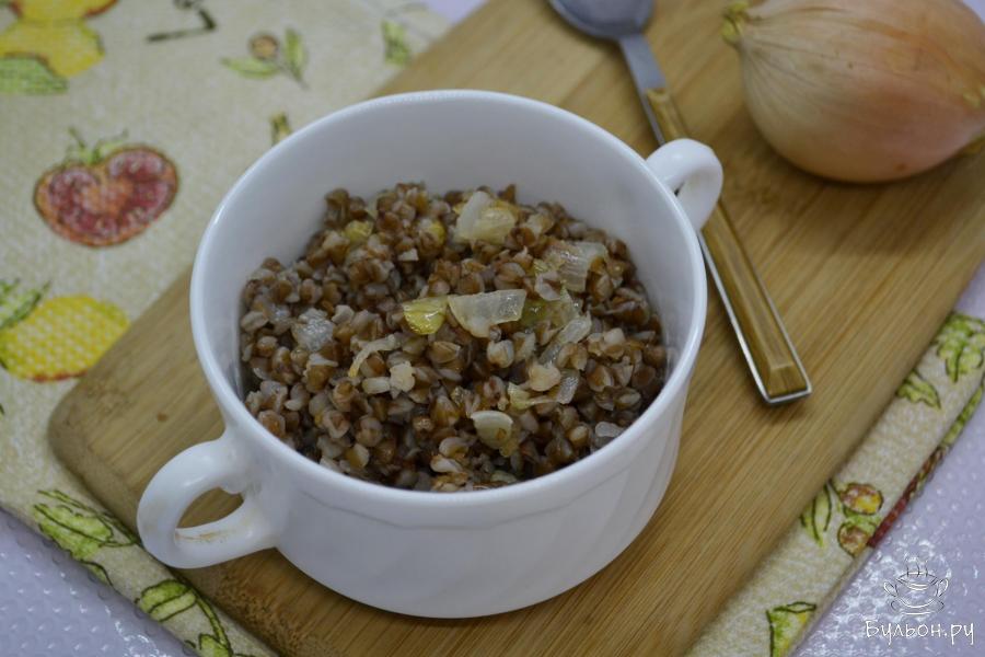 Постная гречневая каша с жареным луком