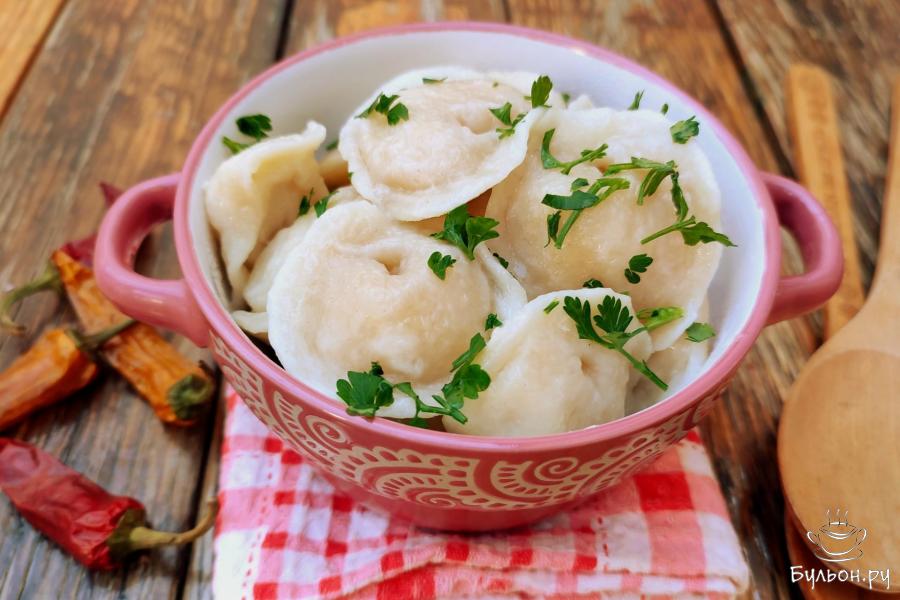 Пельмени на постном тесте с куриным фаршем