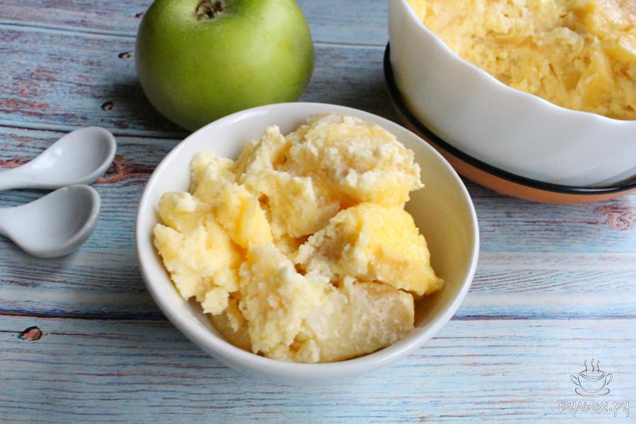 Яблоки под сырным суфле на десерт