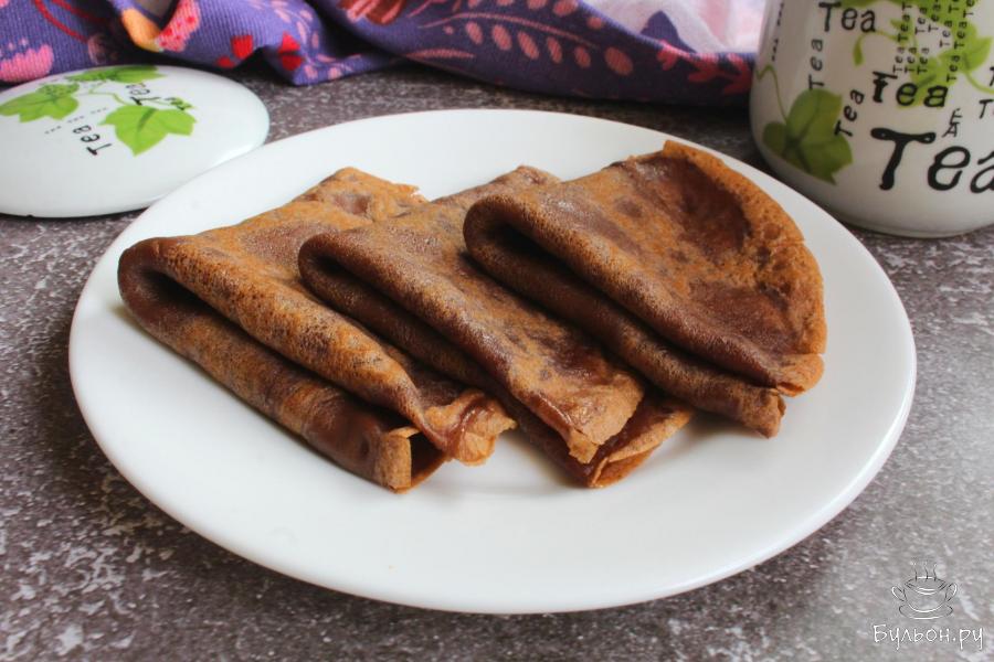 Шоколадные тонкие блинчики с коньяком