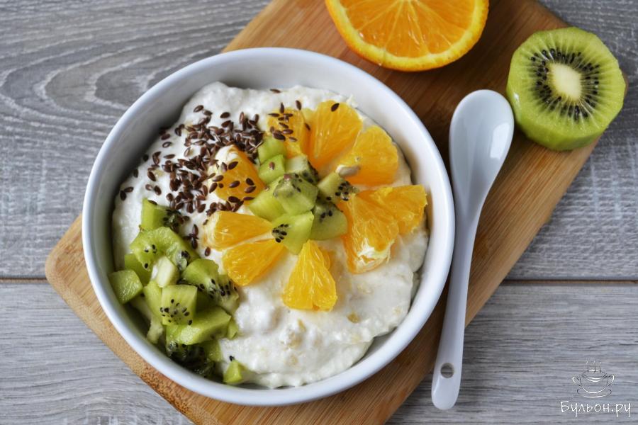 Десерт из творога с фруктами