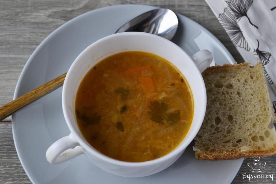 Щи из квашеной капусты на говяжьем бульоне