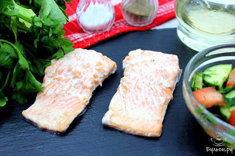 Форель, запеченная с творожным сыром