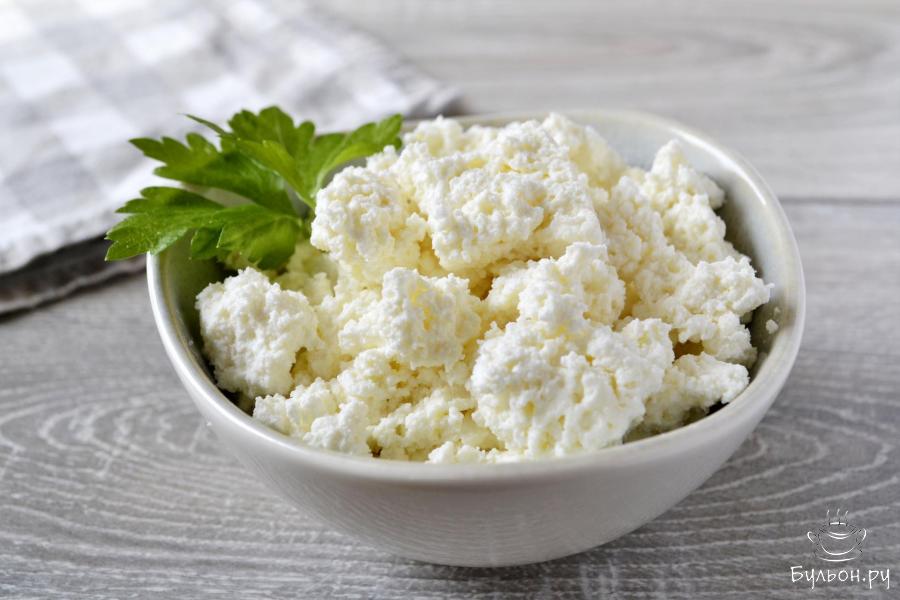 Как приготовить творог из кислого молока