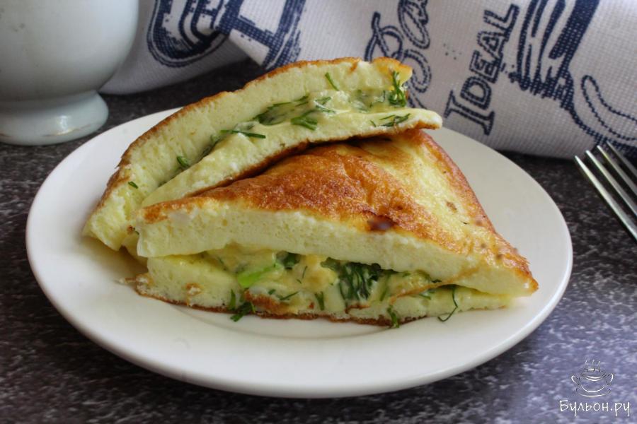 Омлетный блин с сыром и зеленью