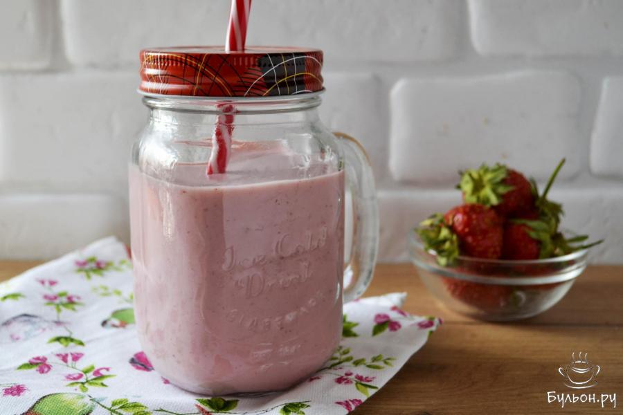 Молочно-клубничный коктейль