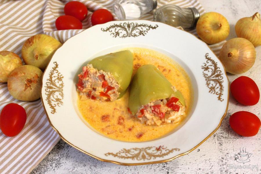 Фаршированный перец с томатно-луковой начинкой