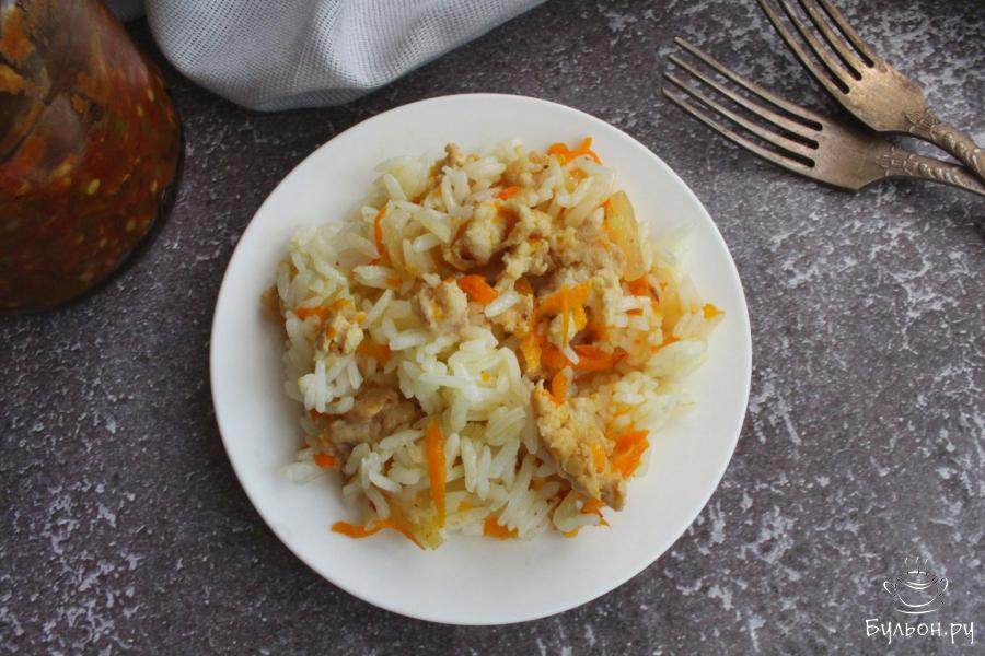 Рис с куриным фаршем и овощами