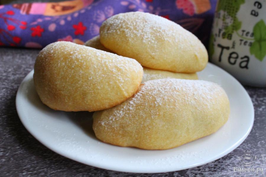 Сдобные булочки на сыворотке с яблоками