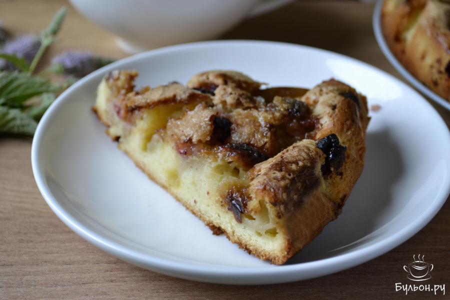 Шарлотка яблочная с малиной в духовке