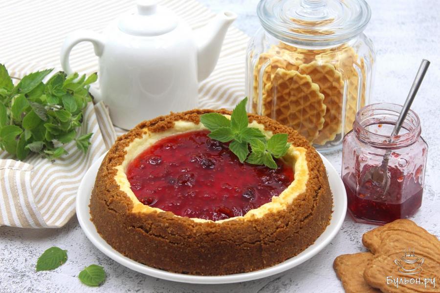 Чизкейк из рикотты с малиновым вареньем