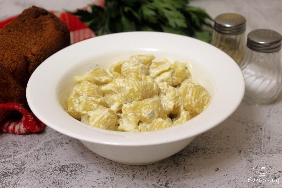 Макароны с соусом из сыра дор блю с голубой плесенью