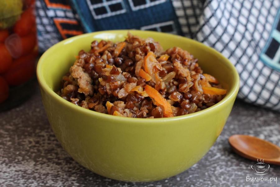 Гречка по-купечески с говяжьим фаршем и овощами
