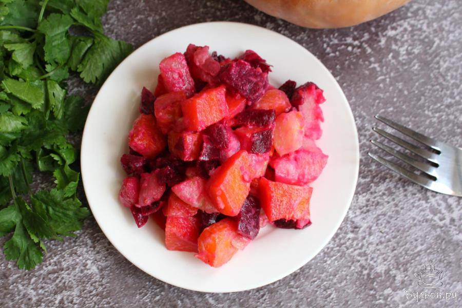 Картофельный салат с тыквой и свеклой