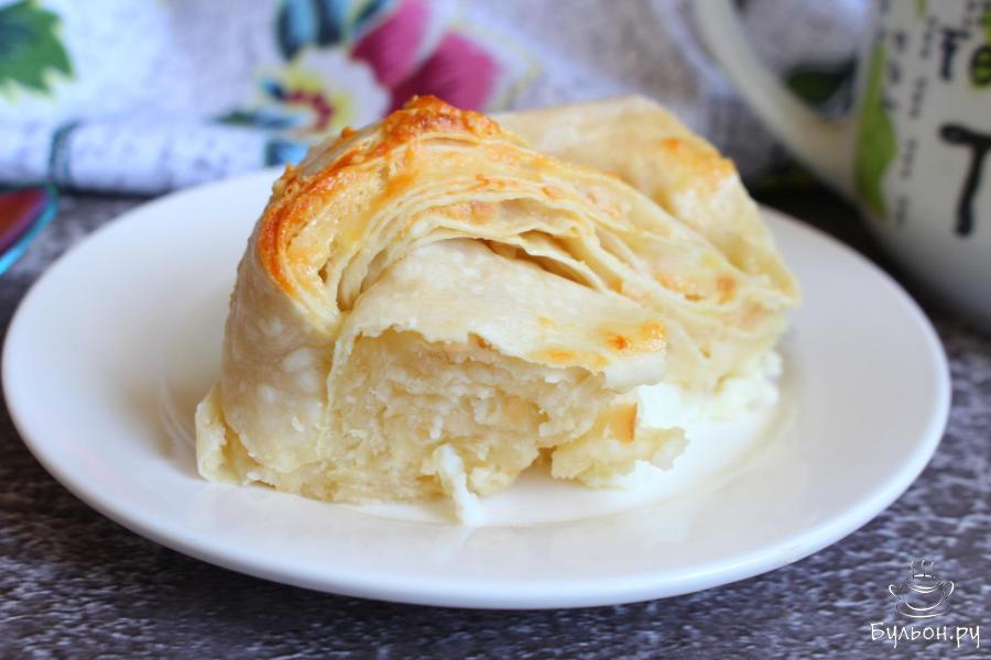 Плетенка из лаваша с творогом и орехами кешью