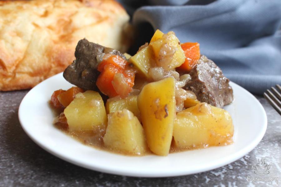 Тушеная картошка с говяжьей печенью