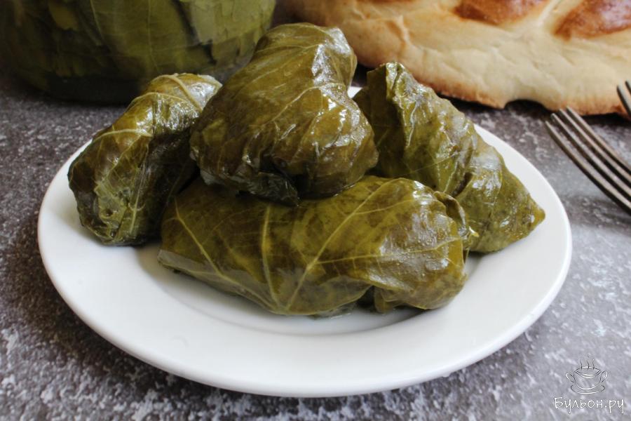 Постная долма с рисом и овощами