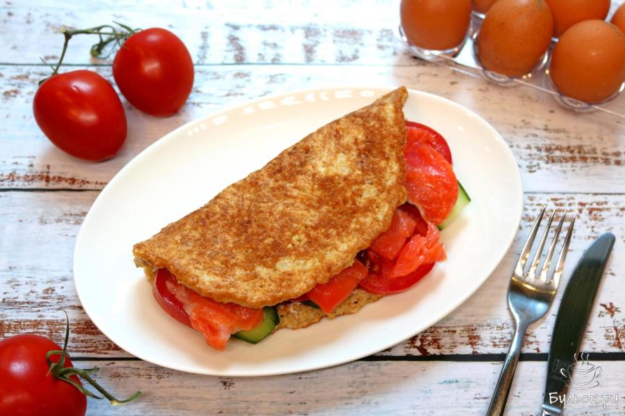 Овсяноблин с рыбой, овощами и сыром