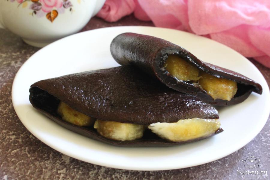 Шоколадный блин с бананами