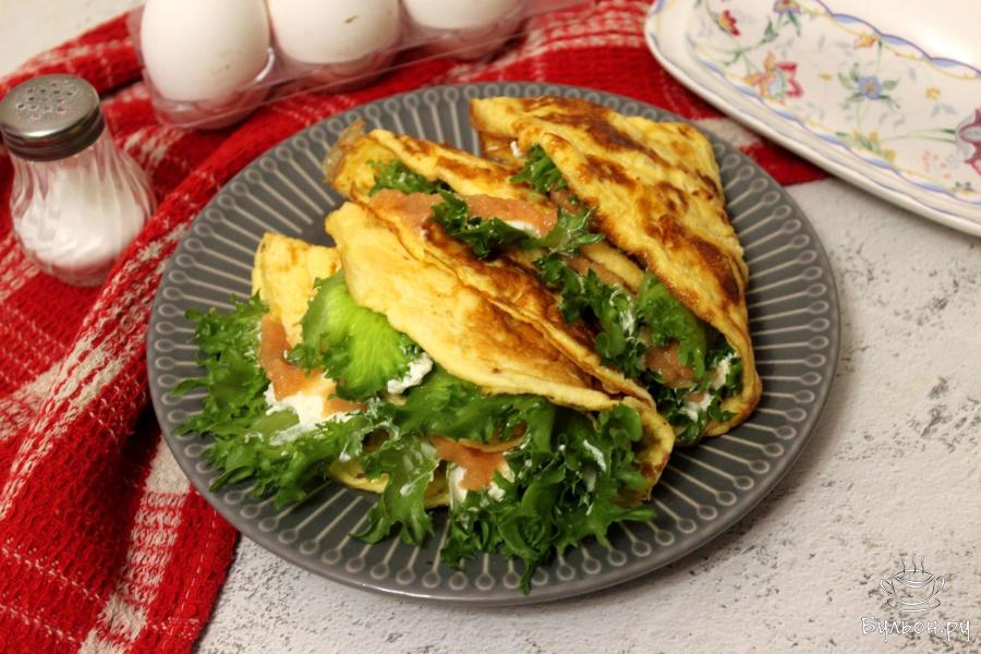 Омлетные блины с икрой минтая