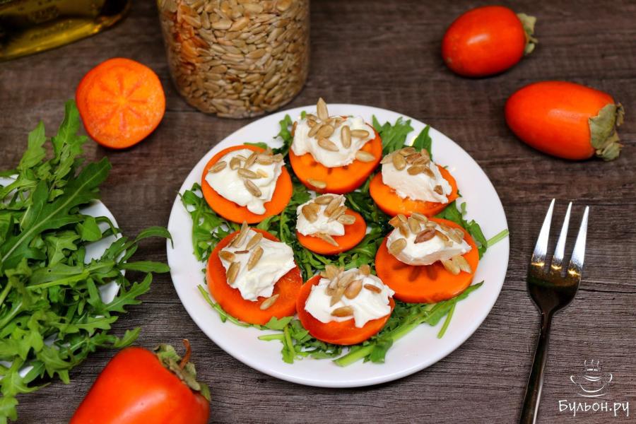 Салат с хурмой