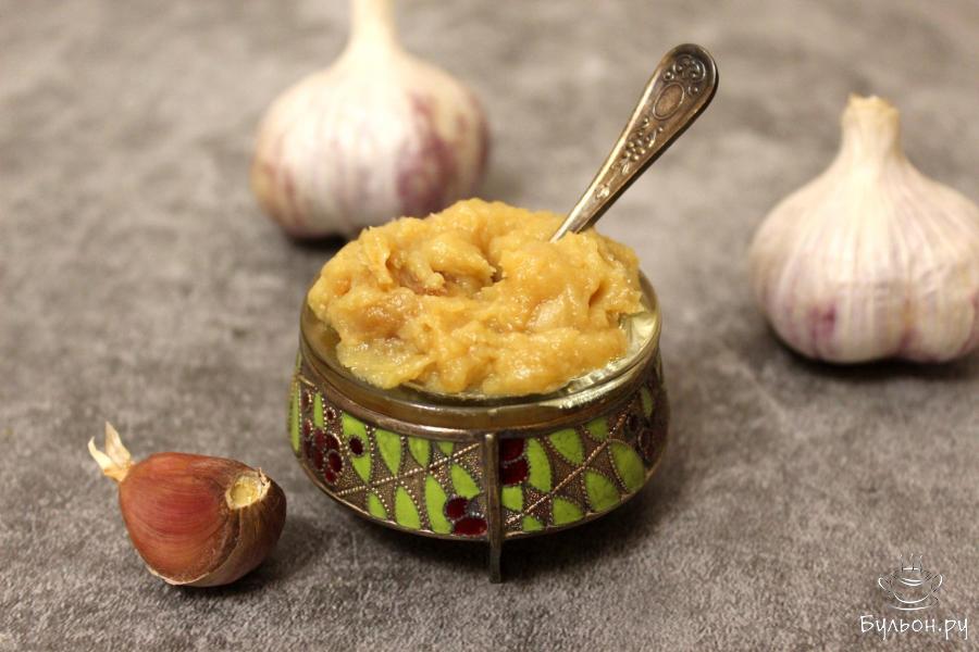 Паста из печеного чеснока